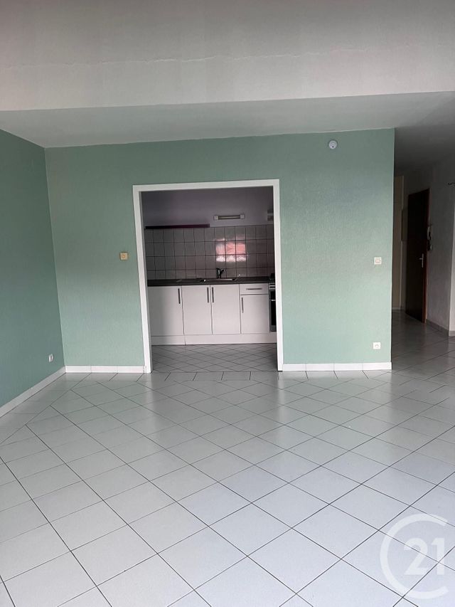 Appartement F3 &agrave; louer - 3 pi&egrave;ces - 73,06 m2 - St Julien Les Metz - 57 - LORRAINE