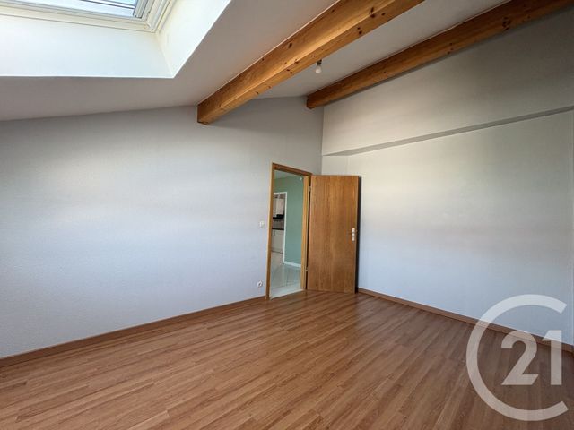 Appartement F3 &agrave; louer - 3 pi&egrave;ces - 73,06 m2 - St Julien Les Metz - 57 - LORRAINE