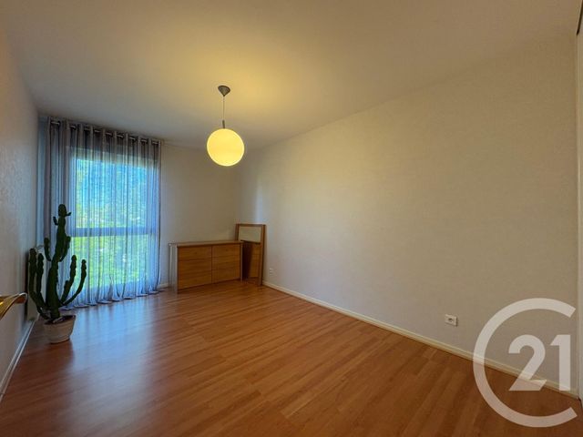 Appartement F3 &agrave; louer - 3 pi&egrave;ces - 72,75 m2 - Metz - 57 - LORRAINE