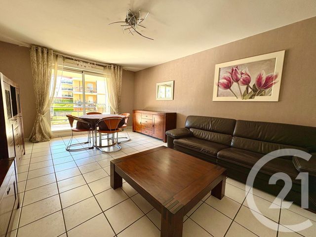 Appartement F3 &agrave; louer - 3 pi&egrave;ces - 72,75 m2 - Metz - 57 - LORRAINE
