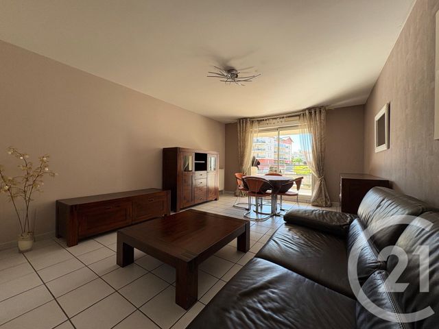 Appartement F3 &agrave; louer - 3 pi&egrave;ces - 72,75 m2 - Metz - 57 - LORRAINE