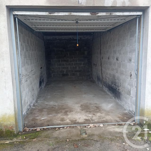 Parking &agrave; louer - 16 m2 - Moyeuvre Grande - 57 - LORRAINE