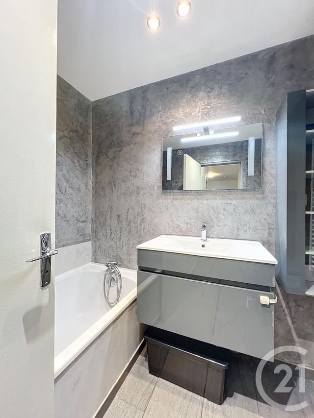 Appartement F2 &agrave; louer - 2 pi&egrave;ces - 47,07 m2 - Metz - 57 - LORRAINE
