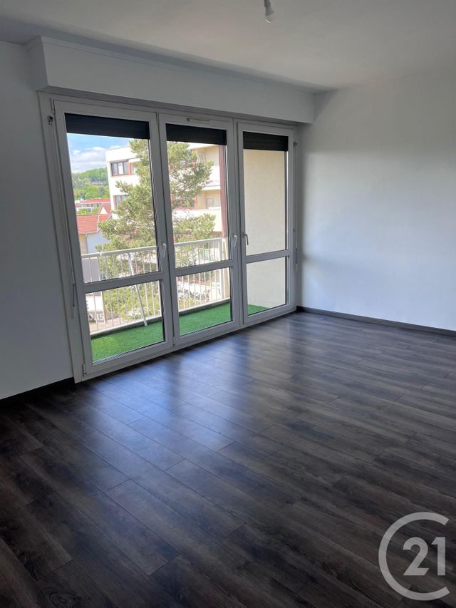 Appartement F3 &agrave; louer - 3 pi&egrave;ces - 75,87 m2 - Le Ban St Martin - 57 - LORRAINE