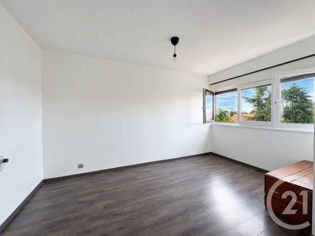 Appartement F3 &agrave; louer - 3 pi&egrave;ces - 75,87 m2 - Le Ban St Martin - 57 - LORRAINE