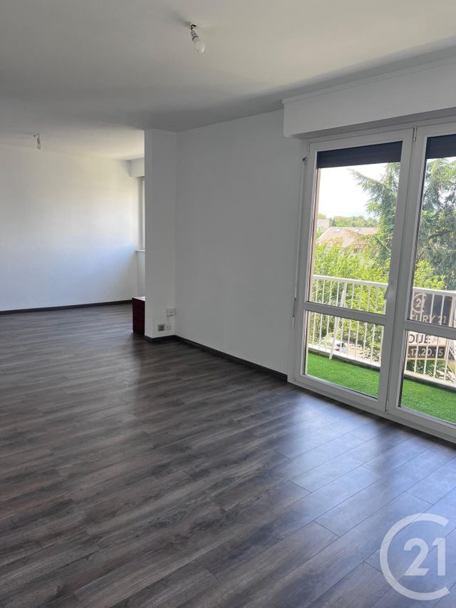 Appartement F3 &agrave; louer - 3 pi&egrave;ces - 75,87 m2 - Le Ban St Martin - 57 - LORRAINE