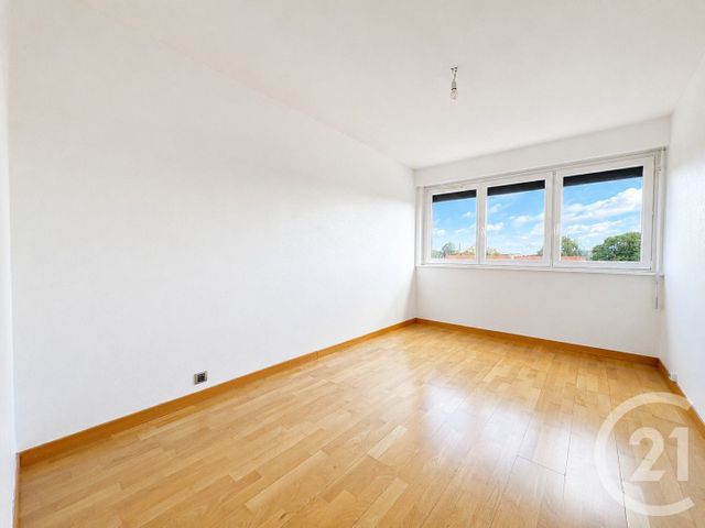 Appartement F3 &agrave; louer - 3 pi&egrave;ces - 75,87 m2 - Le Ban St Martin - 57 - LORRAINE