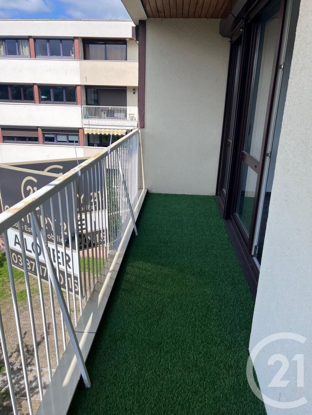 Appartement F3 &agrave; louer - 3 pi&egrave;ces - 75,87 m2 - Le Ban St Martin - 57 - LORRAINE
