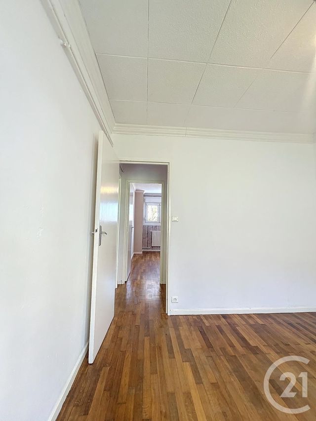 Appartement F4 &agrave; louer - 3 pi&egrave;ces - 71,03 m2 - Joeuf - 54 - LORRAINE