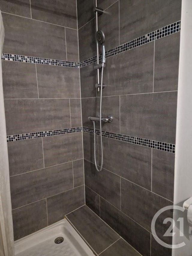 Appartement F1 &agrave; louer - 1 pi&egrave;ce - 21,78 m2 - Metz - 57 - LORRAINE