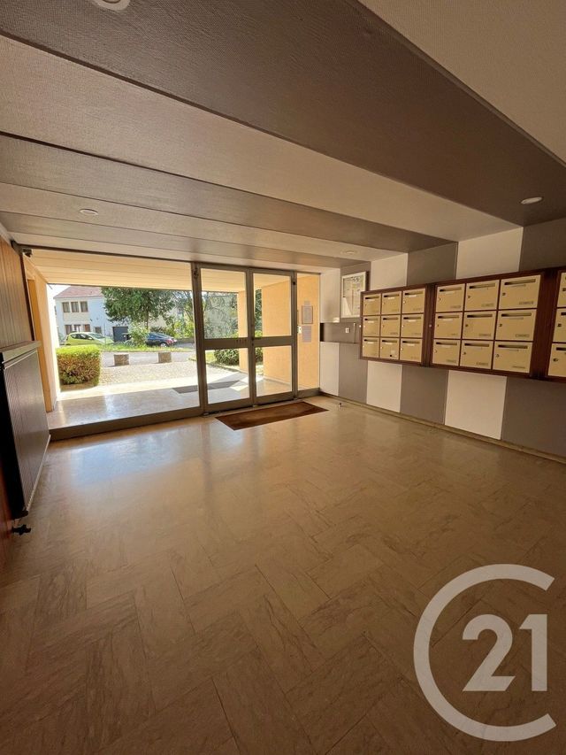 Appartement F1 &agrave; louer - 1 pi&egrave;ce - 24,32 m2 - Montigny Les Metz - 57 - LORRAINE