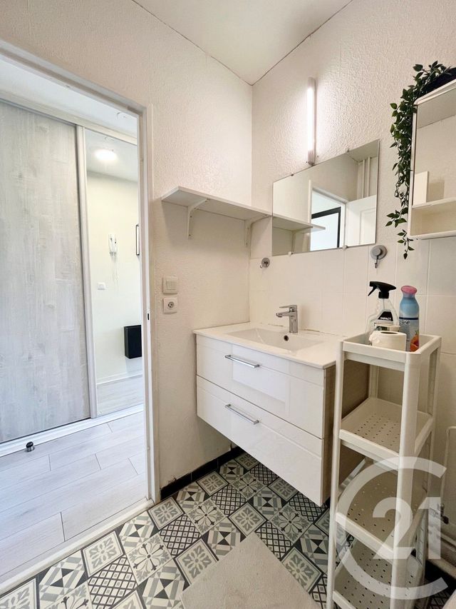 Appartement F1 &agrave; louer - 1 pi&egrave;ce - 24,32 m2 - Montigny Les Metz - 57 - LORRAINE