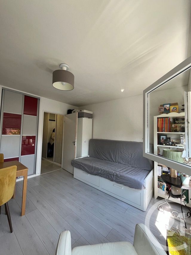 Appartement F1 &agrave; louer - 1 pi&egrave;ce - 24,32 m2 - Montigny Les Metz - 57 - LORRAINE
