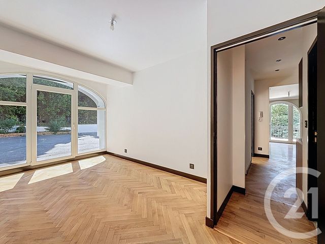 Appartement F5 &agrave; louer - 5 pi&egrave;ces - 152,88 m2 - St Julien Les Metz - 57 - LORRAINE