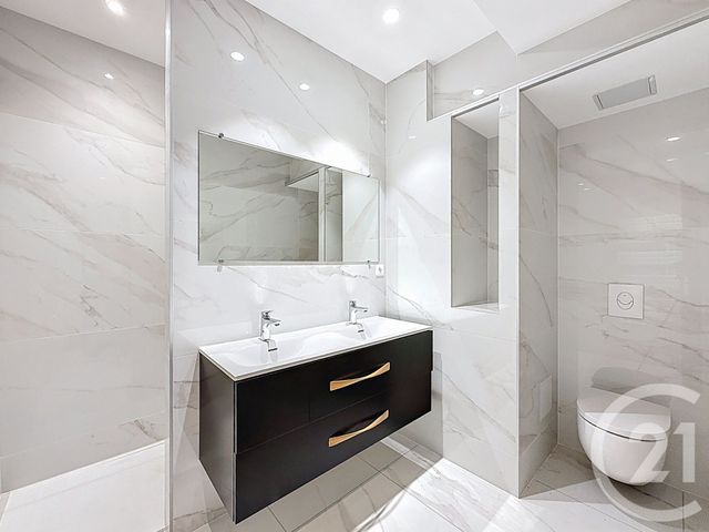 Appartement F5 &agrave; louer - 5 pi&egrave;ces - 152,88 m2 - St Julien Les Metz - 57 - LORRAINE