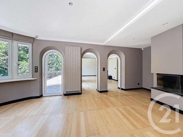 Appartement F5 &agrave; louer - 5 pi&egrave;ces - 152,88 m2 - St Julien Les Metz - 57 - LORRAINE