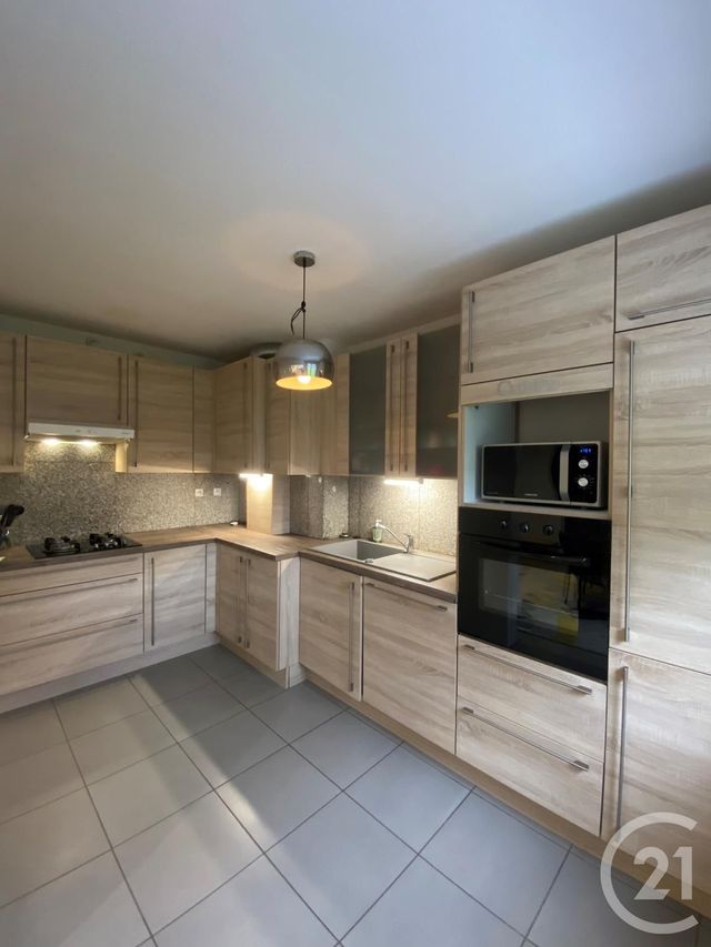 Appartement F3 &agrave; louer - 3 pi&egrave;ces - 61 m2 - Metz - 57 - LORRAINE