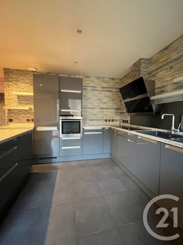 Appartement F4 &agrave; louer - 4 pi&egrave;ces - 102,44 m2 - Boulay Moselle - 57 - LORRAINE