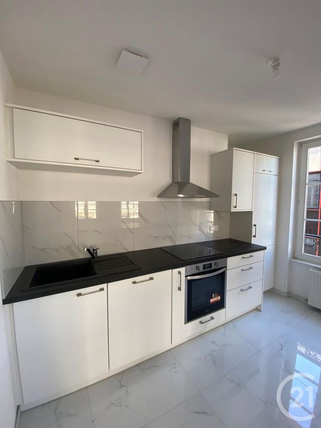 Appartement F3 &agrave; louer - 5 pi&egrave;ces - 105,42 m2 - Metz - 57 - LORRAINE