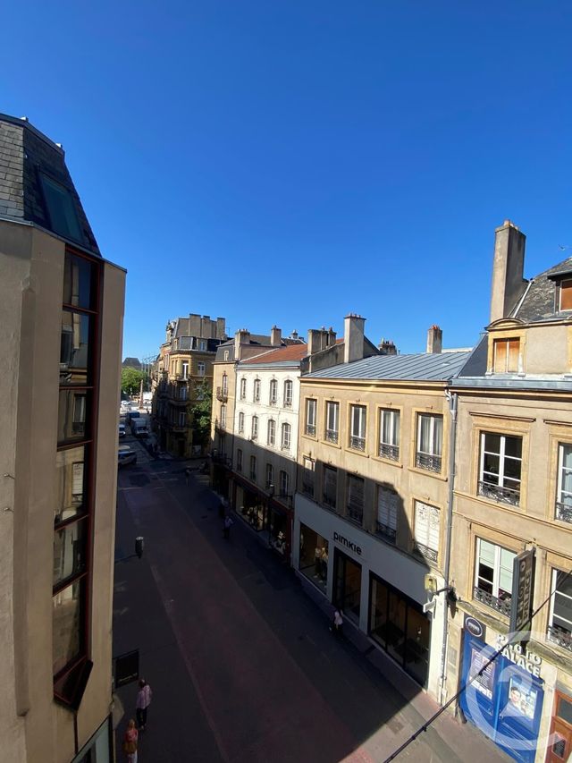 Appartement F3 &agrave; louer - 5 pi&egrave;ces - 105,42 m2 - Metz - 57 - LORRAINE