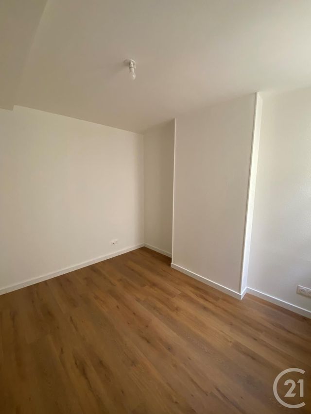 Appartement F3 &agrave; louer - 5 pi&egrave;ces - 105,42 m2 - Metz - 57 - LORRAINE