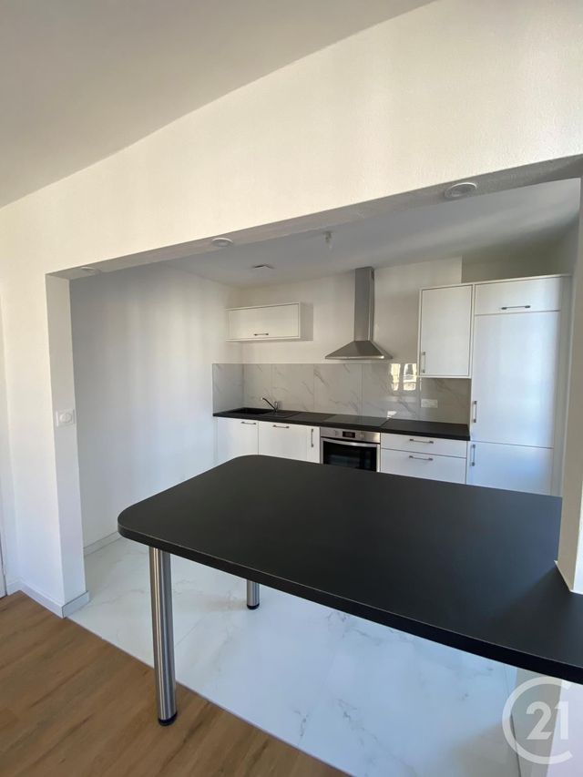 Appartement F3 &agrave; louer - 5 pi&egrave;ces - 105,42 m2 - Metz - 57 - LORRAINE