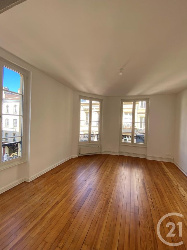 Appartement F3 &agrave; louer - 5 pi&egrave;ces - 105,76 m2 - Metz - 57 - LORRAINE