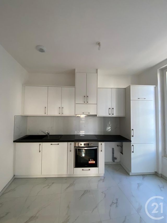 Appartement F3 &agrave; louer - 5 pi&egrave;ces - 105,76 m2 - Metz - 57 - LORRAINE