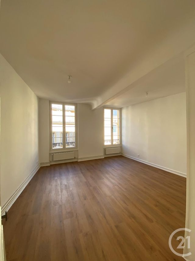 Appartement F3 &agrave; louer - 5 pi&egrave;ces - 105,76 m2 - Metz - 57 - LORRAINE