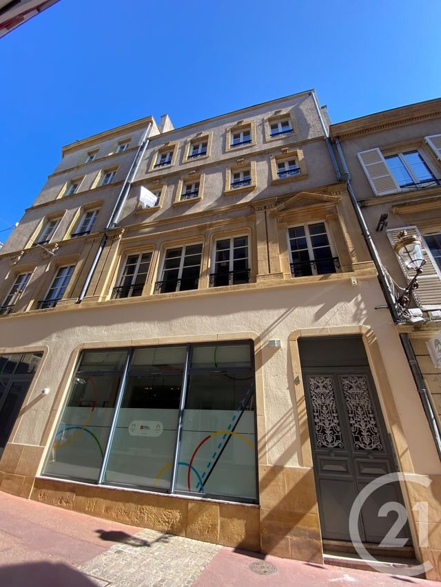 Appartement F3 &agrave; louer - 5 pi&egrave;ces - 105,76 m2 - Metz - 57 - LORRAINE