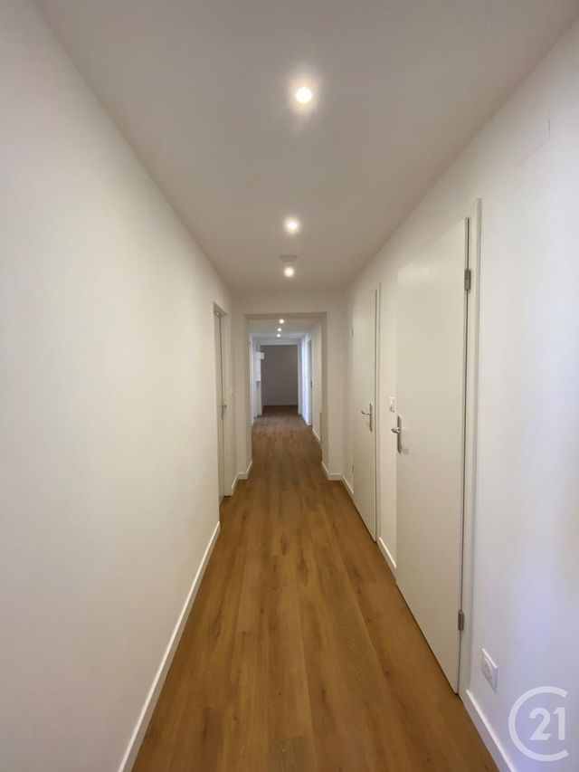 Appartement F3 &agrave; louer - 5 pi&egrave;ces - 105,76 m2 - Metz - 57 - LORRAINE