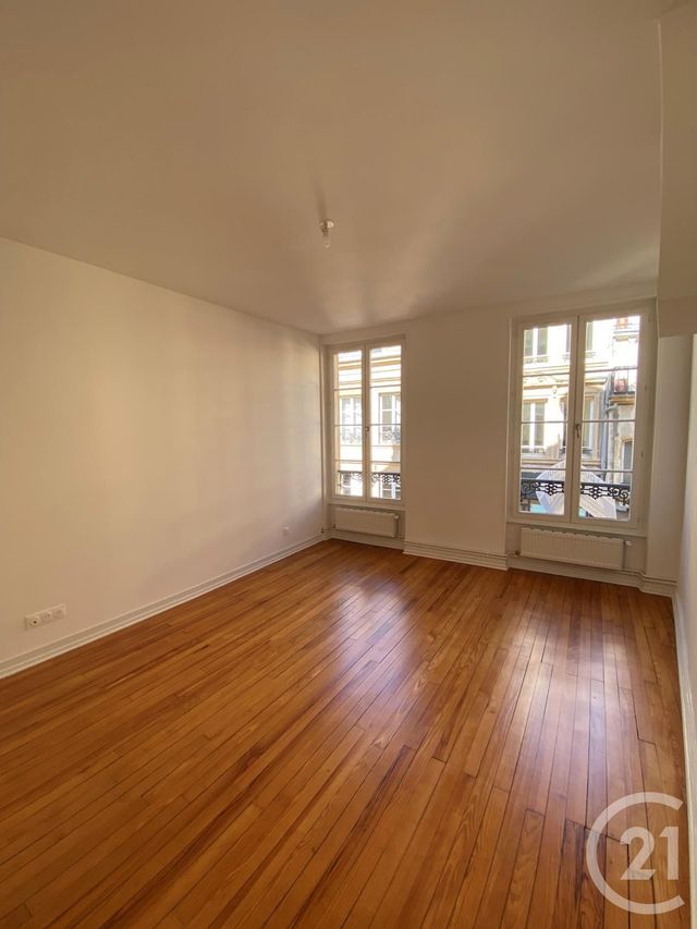 Appartement F3 &agrave; louer - 5 pi&egrave;ces - 105,76 m2 - Metz - 57 - LORRAINE
