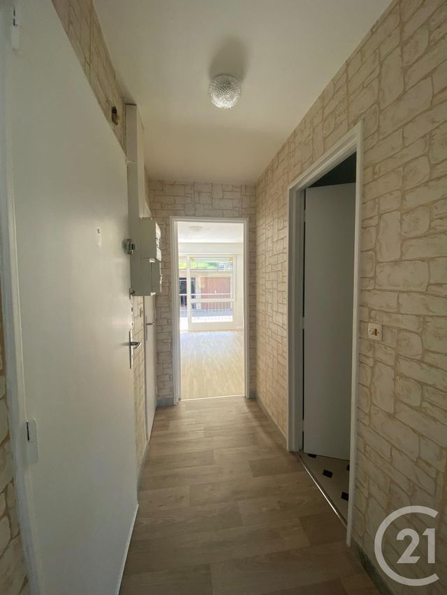 Appartement F1 &agrave; louer - 1 pi&egrave;ce - 31,50 m2 - St Julien Les Metz - 57 - LORRAINE