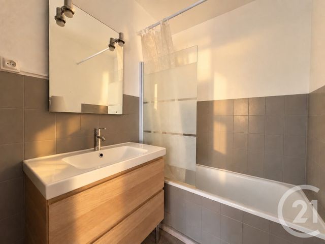 Appartement F2 &agrave; louer - 2 pi&egrave;ces - 42,64 m2 - Longeville Les Metz - 57 - LORRAINE