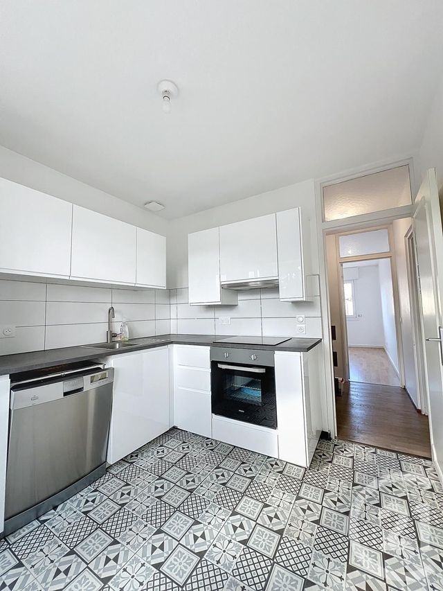 Maison &agrave; louer - 6 pi&egrave;ces - 125,83 m2 - Moulins Les Metz - 57 - LORRAINE
