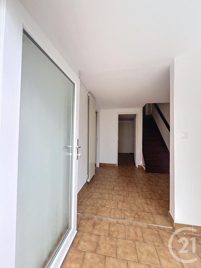 Maison &agrave; louer - 6 pi&egrave;ces - 125,83 m2 - Moulins Les Metz - 57 - LORRAINE