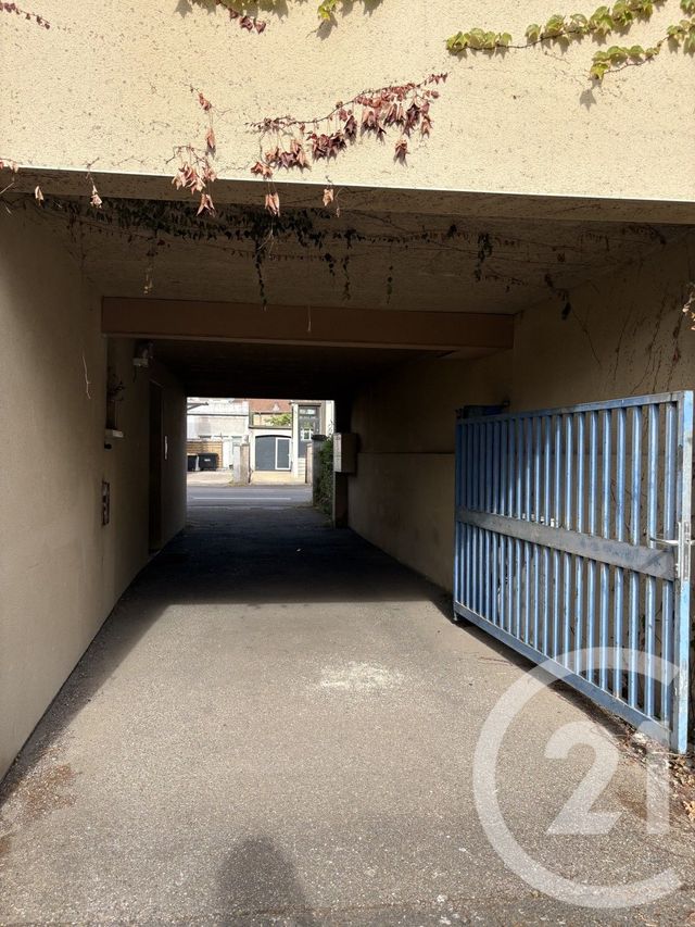 Parking &agrave; louer - 12 m2 - Montigny Les Metz - 57 - LORRAINE