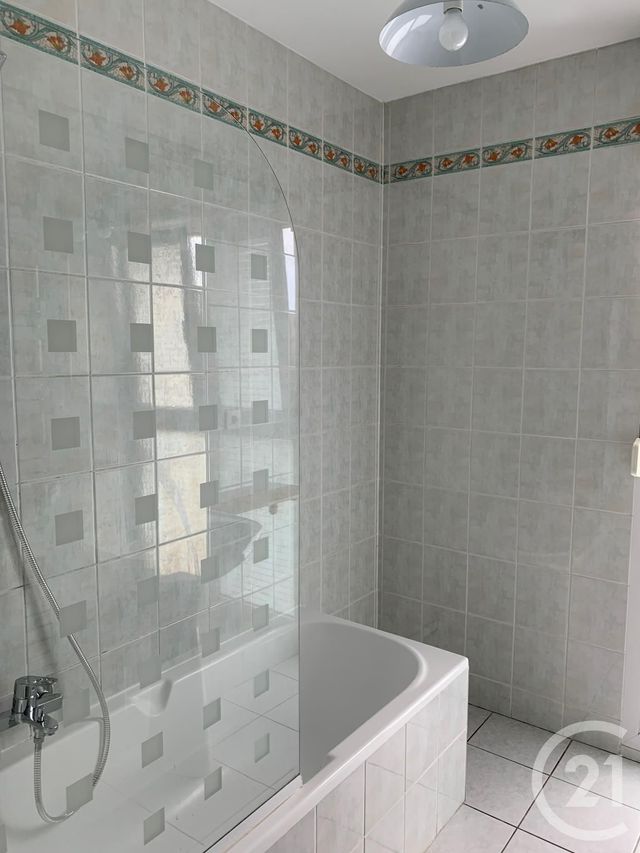 Appartement F3 &agrave; louer - 3 pi&egrave;ces - 66,18 m2 - Metz - 57 - LORRAINE