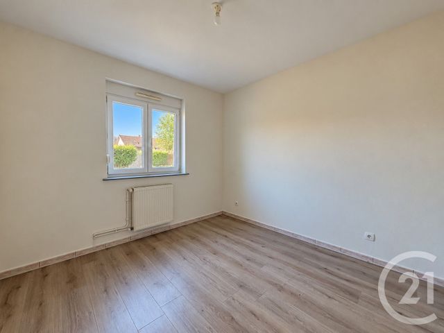 Appartement F5 &agrave; louer - 5 pi&egrave;ces - 91,80 m2 - Doncourt Les Conflans - 54 - LORRAINE