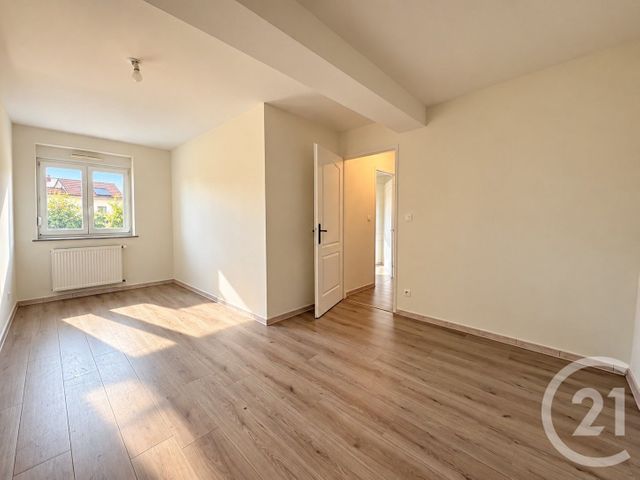 Appartement F5 &agrave; louer - 5 pi&egrave;ces - 91,80 m2 - Doncourt Les Conflans - 54 - LORRAINE