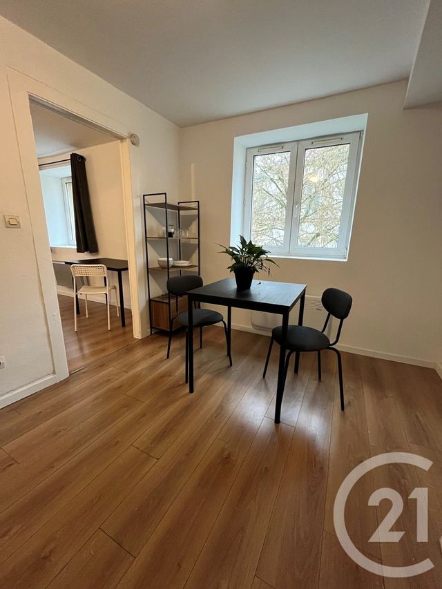 Appartement F1 &agrave; louer - 1 pi&egrave;ce - 27,28 m2 - Metz - 57 - LORRAINE
