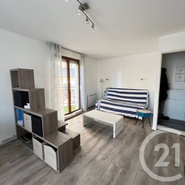 Appartement F1 &agrave; louer - 1 pi&egrave;ce - 33 m2 - Montigny Les Metz - 57 - LORRAINE