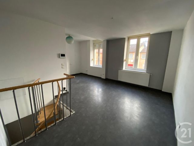 Appartement F4 &agrave; louer - 4 pi&egrave;ces - 66,47 m2 - Montois La Montagne - 57 - LORRAINE